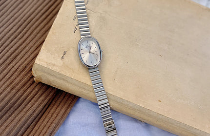 1pc New Fashionable Women's Watch