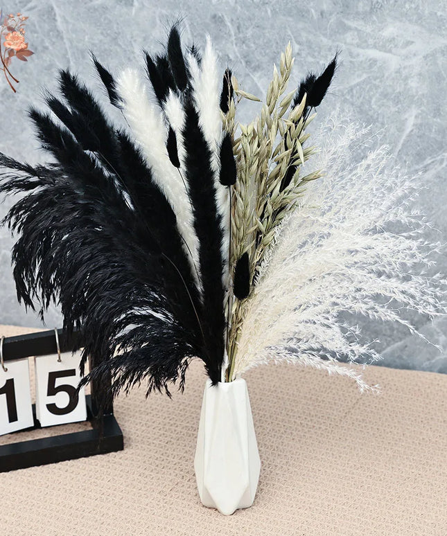 Black White Dried Flowers Reeds Bouquet