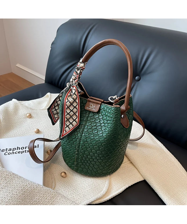 Stylish Solid Color Woven Effect Handbag