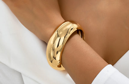A Women's Bracelet