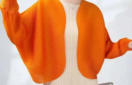 LANMREM Versatile Pleated Shawl