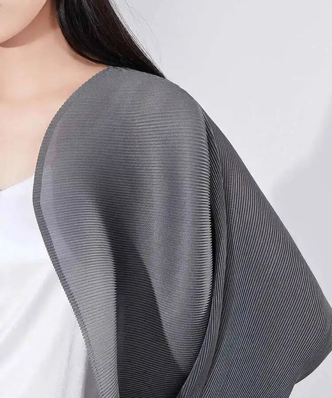 LANMREM Versatile Pleated Shawl