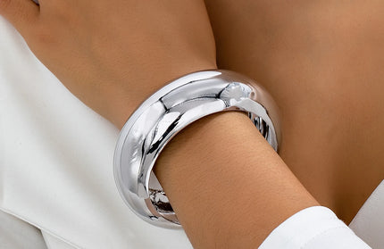 A Women's Bracelet