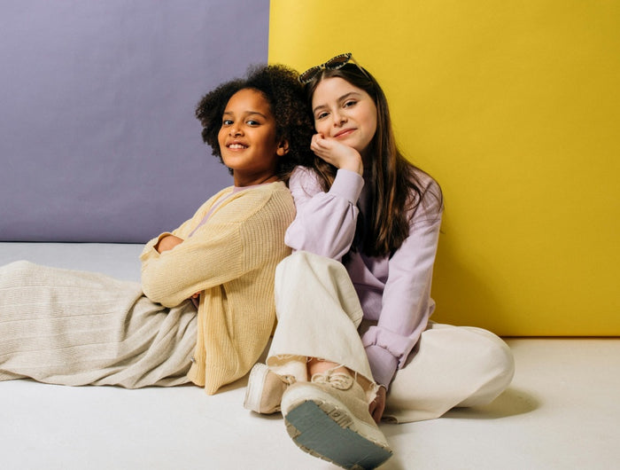 <h4>New</h4><h2>Fashion Season</h2>